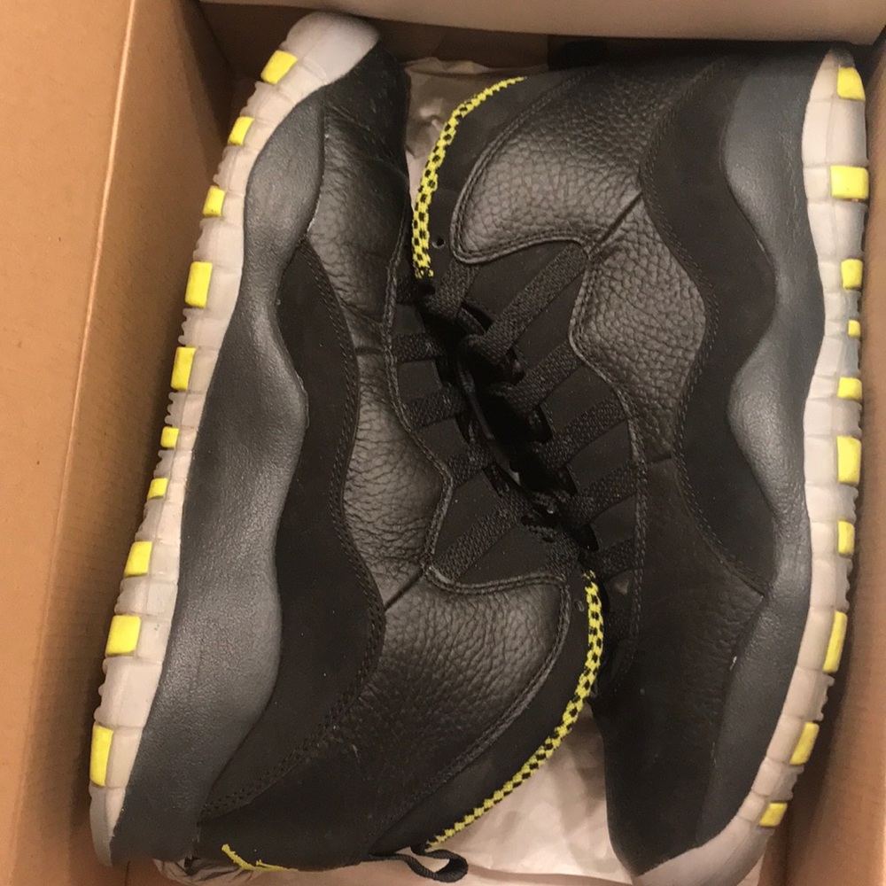 Air Jordan retro 10’s